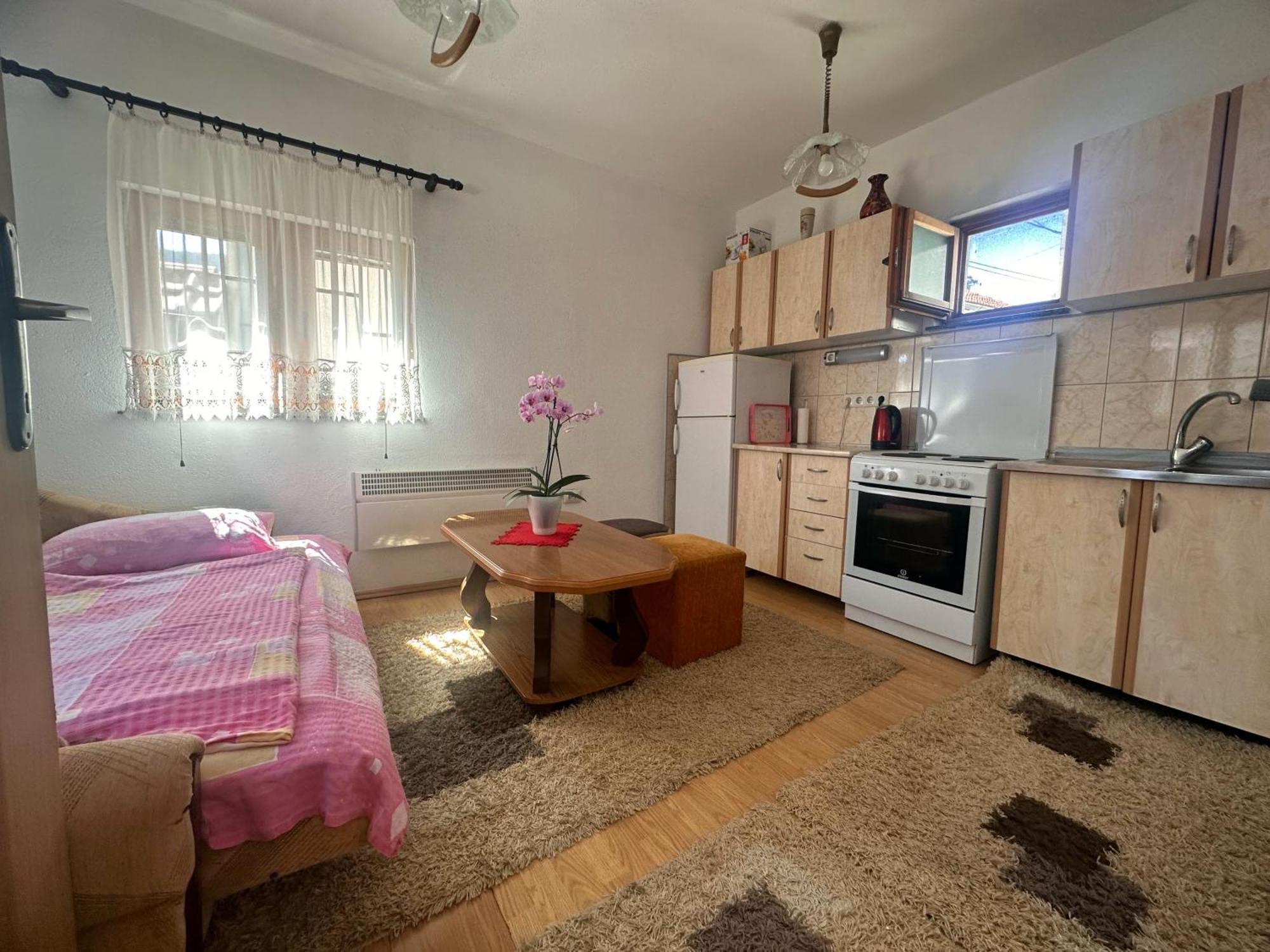 Eko Apartment *